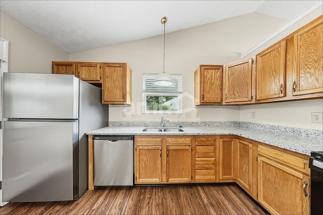 Photo - 3905 Little Creek Dr