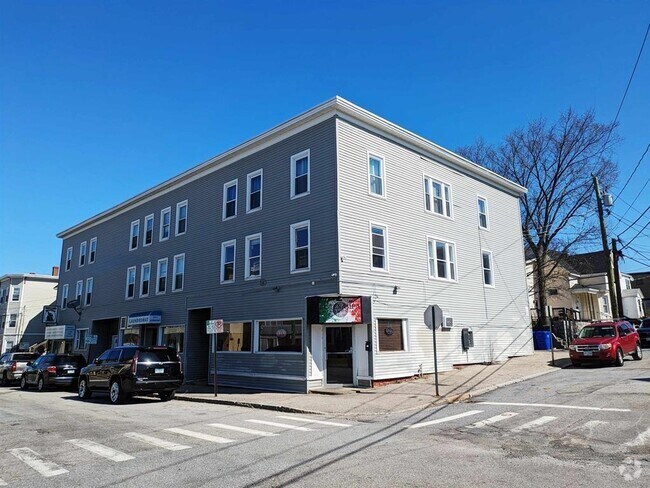 Building Photo - 203 Wilson St Unit 3 Rental