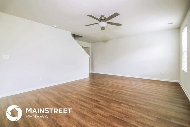 Photo - 336 Gourd St