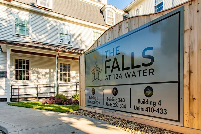 The Falls at 124 Water