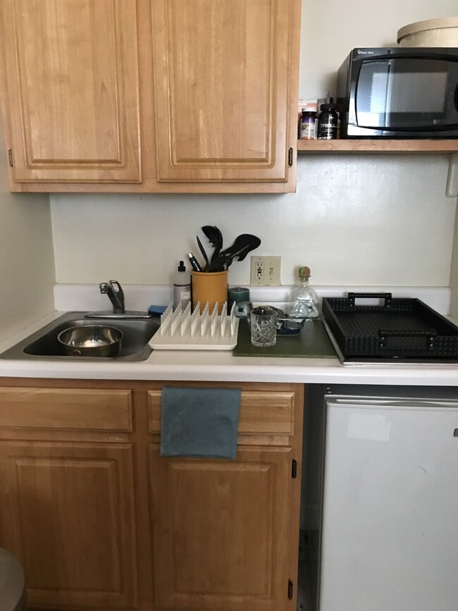 Building Photo - 769A Tremont St Unit 2 Rental