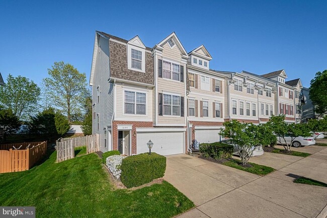 Building Photo - 8199 Glade Bank Dr Rental