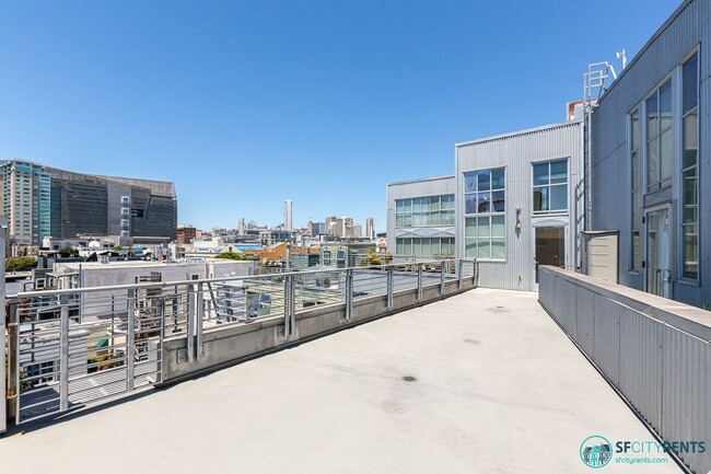 SoMa: Luxuriously Remodeled Conversion Liv... - SoMa: Luxuriously Remodeled Conversion Liv... Apartment Unit 60 Rausch St.  305