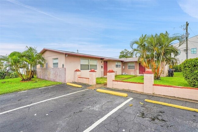 Building Photo - 420 SW 27th Terrace Rental