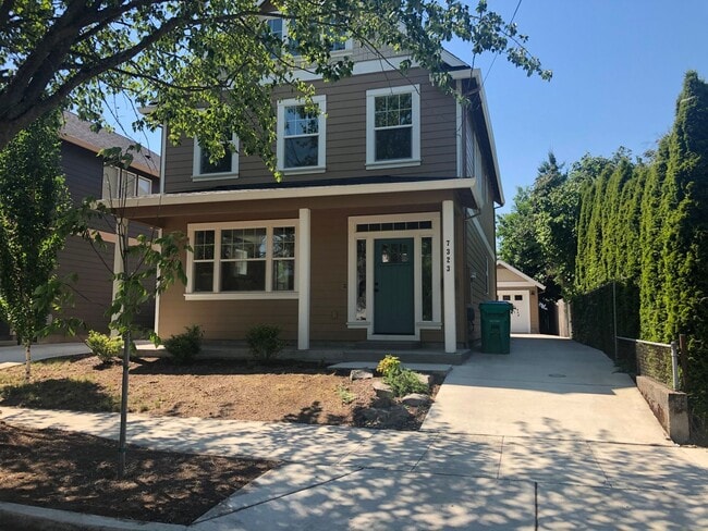 Building Photo - Beautiful New Home with Garage and Yard! A...