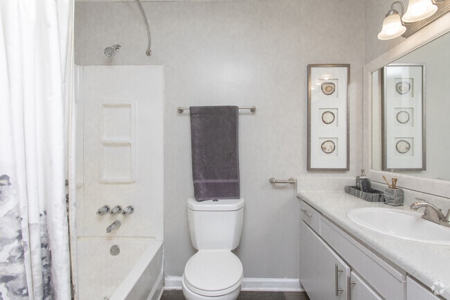 3BR, 2BA - 1245SF