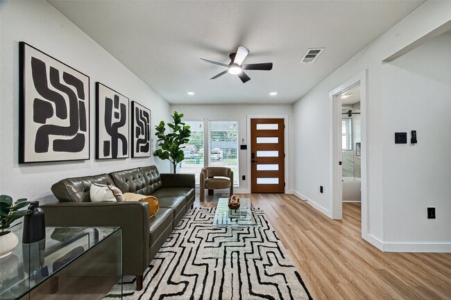 Photo - 7131 Mobud Dr