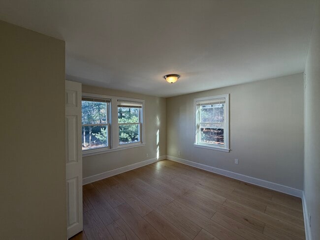 Photo - 32 Glenellen Rd Unit 2