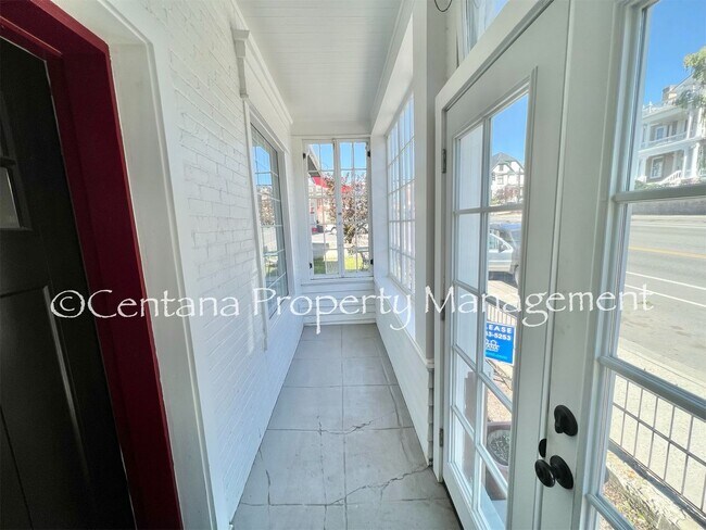 Photo - 838 W Park St