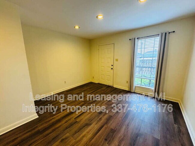 Photo - 2419 Robley Dr