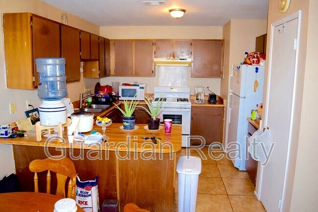 Photo - 801 N Major Ave Unit Apt A