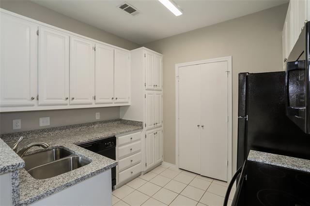 Photo - 4121-4121 One Pl Ln