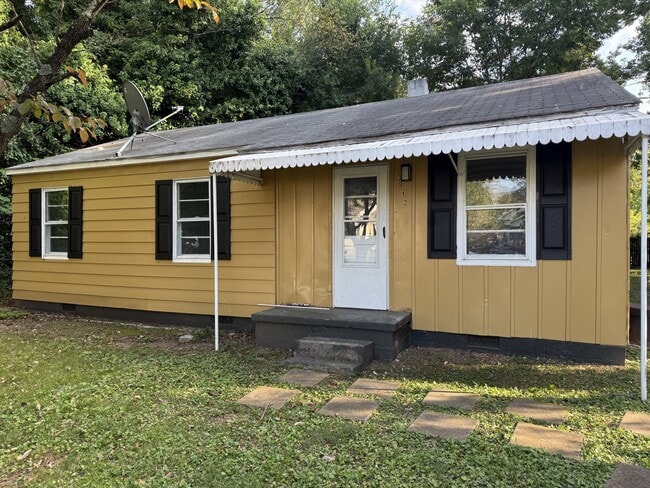Building Photo - 3912 Honan Dr Rental