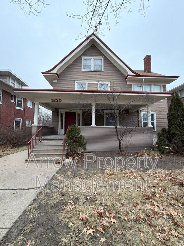 Building Photo - 1820 A St Unit 1