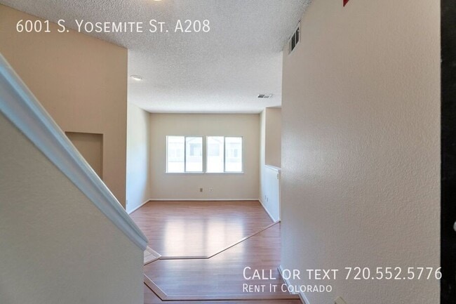 Photo - 6001 S Yosemite St