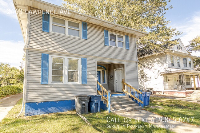 Building Photo - 2463 Lawrence Ave Unit 2