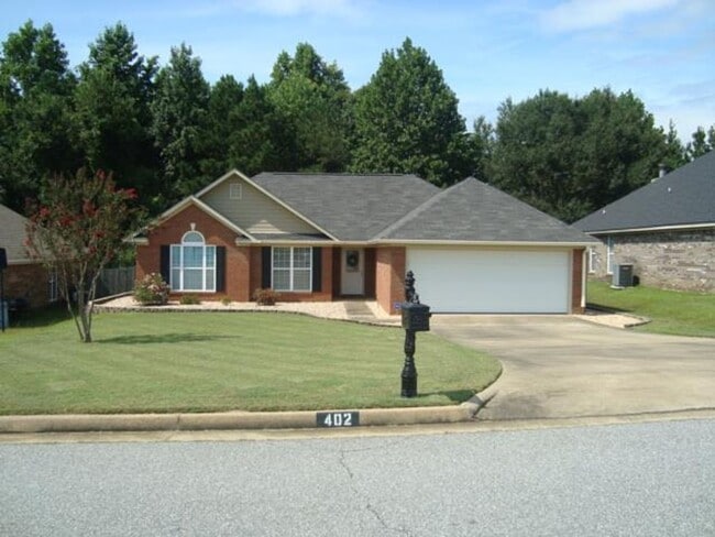 Building Photo - Available September 1st to rent Rental