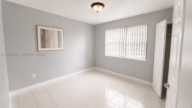 Photo - 10900 NW 7th St Unit 101