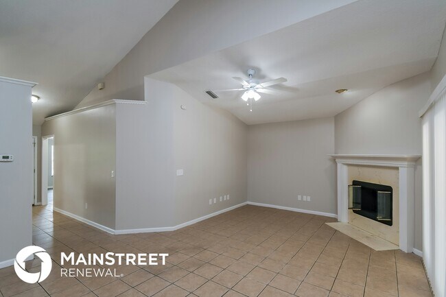 Photo - 579 Charles Pinckney St