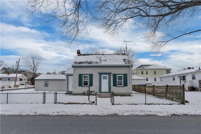 Building Photo - 115 Campbell Ave