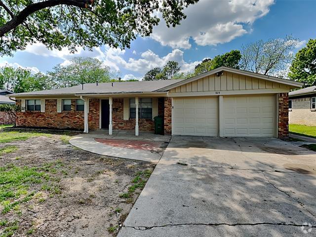 Building Photo - 825 Livingston Dr Rental