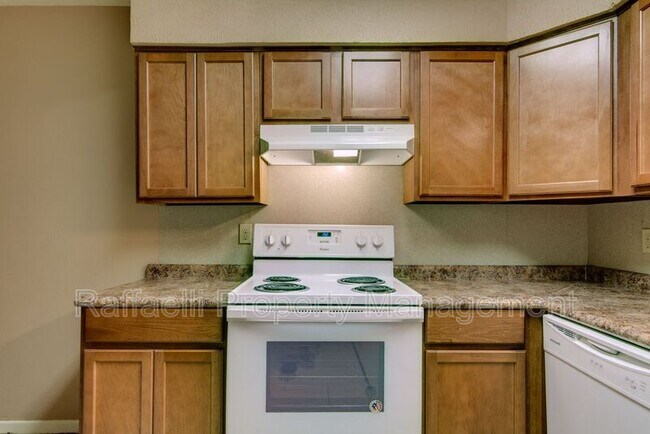 Photo - 2401 Brookridge Dr Unit 04