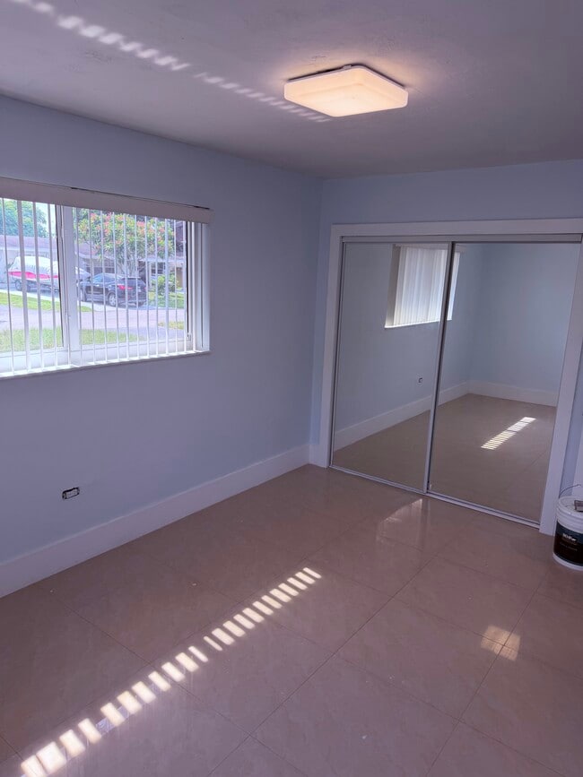 Photo - 2707 Pine Tree Dr