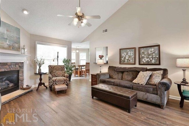 Photo - 50 Greens Ct