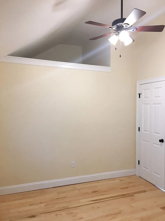 Building Photo - 33 Intervale Ave Unit 2