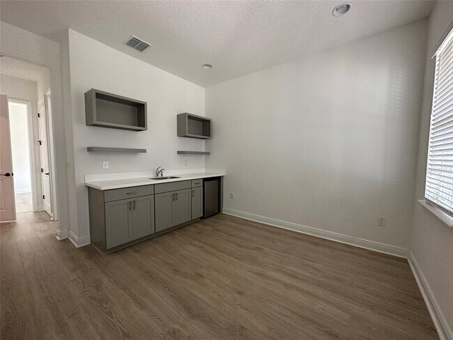 Photo - 15095 Mayberry Dr House