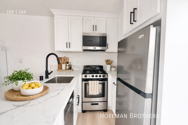 Photo - 4533 Pickford St Unit 10