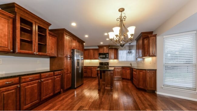 Photo - 805 Arlington Glen Dr