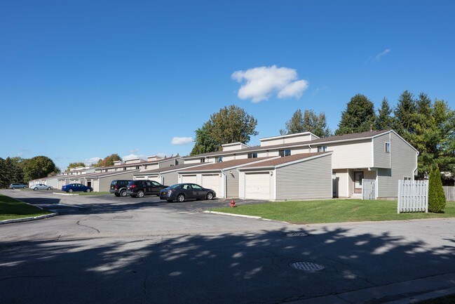 Photo - Springlake Apartments & Townhouses