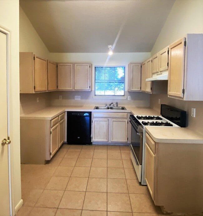 Photo - 2222 Havenhouse Dr