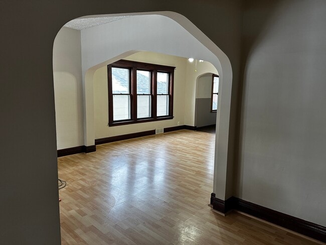 Photo - 23 Indian Orchard Pl Unit Lower