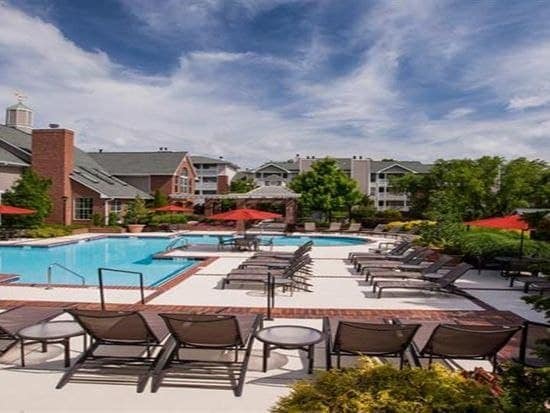 Pool area - 1527 Lincoln Way Unit 301