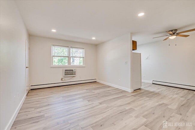 Photo - 289 Main St Unidad 4P