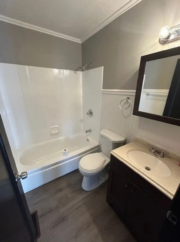 Photo - 11 Hissrich St