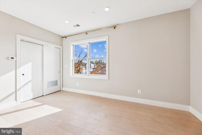 Photo - 1102 Staples St NE Unit 301