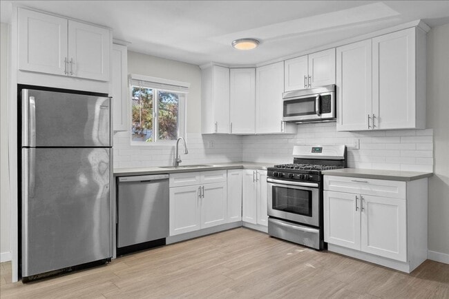 Photo - 631 E Elk Ave Unit 07