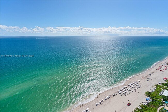 Building Photo - 18201 Collins Ave Unit 4209