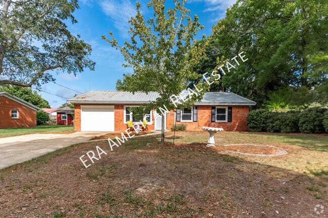 Building Photo - 305 Meggs Dr NE Rental