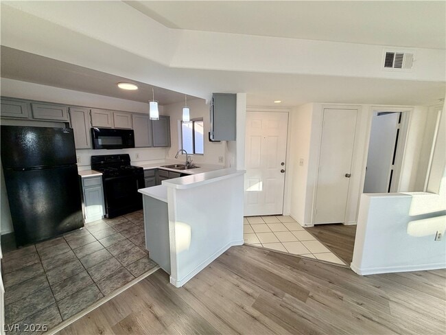 4555 E Sahara Ave Unit 240