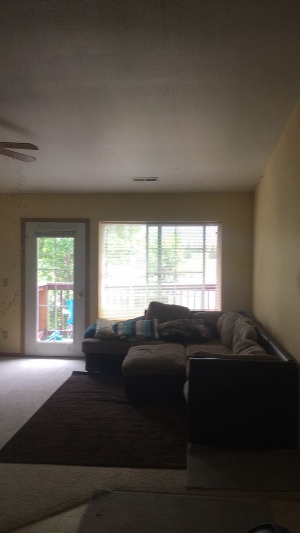 Building Photo - Great Condo, Great Location Unit C35