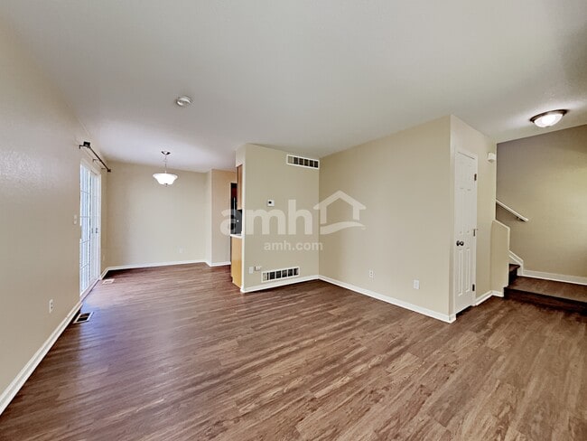 Photo - 1640 S Buckley Way