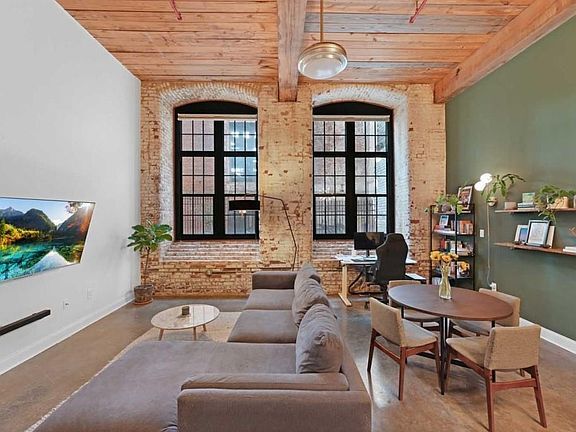 Photo - 170 Boulevard SE Unidad 12