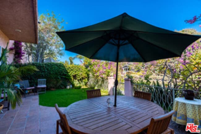 Photo - 225 Sherman Canal