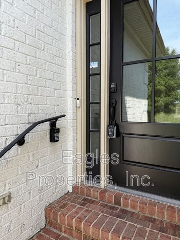 Photo - 210-1 Creekside Dr