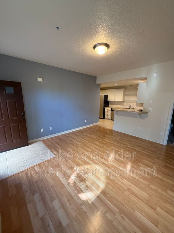 Photo - 8758 NE Delamere Way