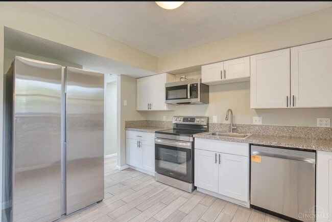 833 W Galbraith Rd